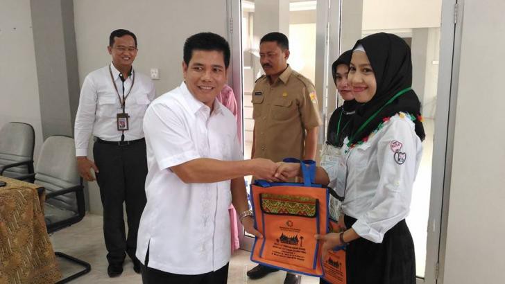 Kepala BDI Padang Jonni Afrizon: Sosok yang Peduli Kelestarian Sulaman, Bordir dan Tenunan
