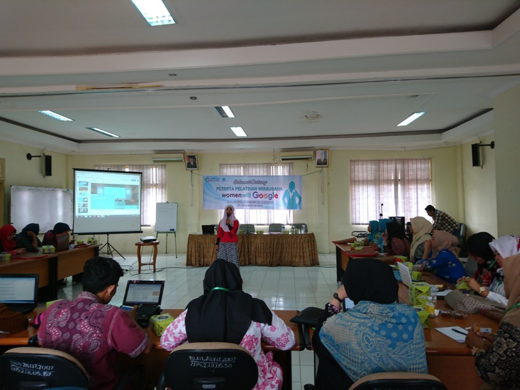 Kembangkan Inkubator Bisnis Bordir dan Fashion, BDI Padang Gandeng Google Indonesia